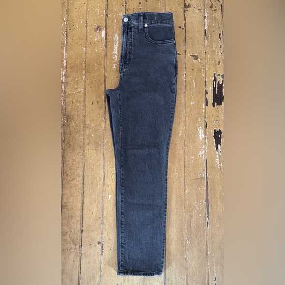 Madewell Perfect Vintage Jeans in Lunar Wash - Picture 7 of 13